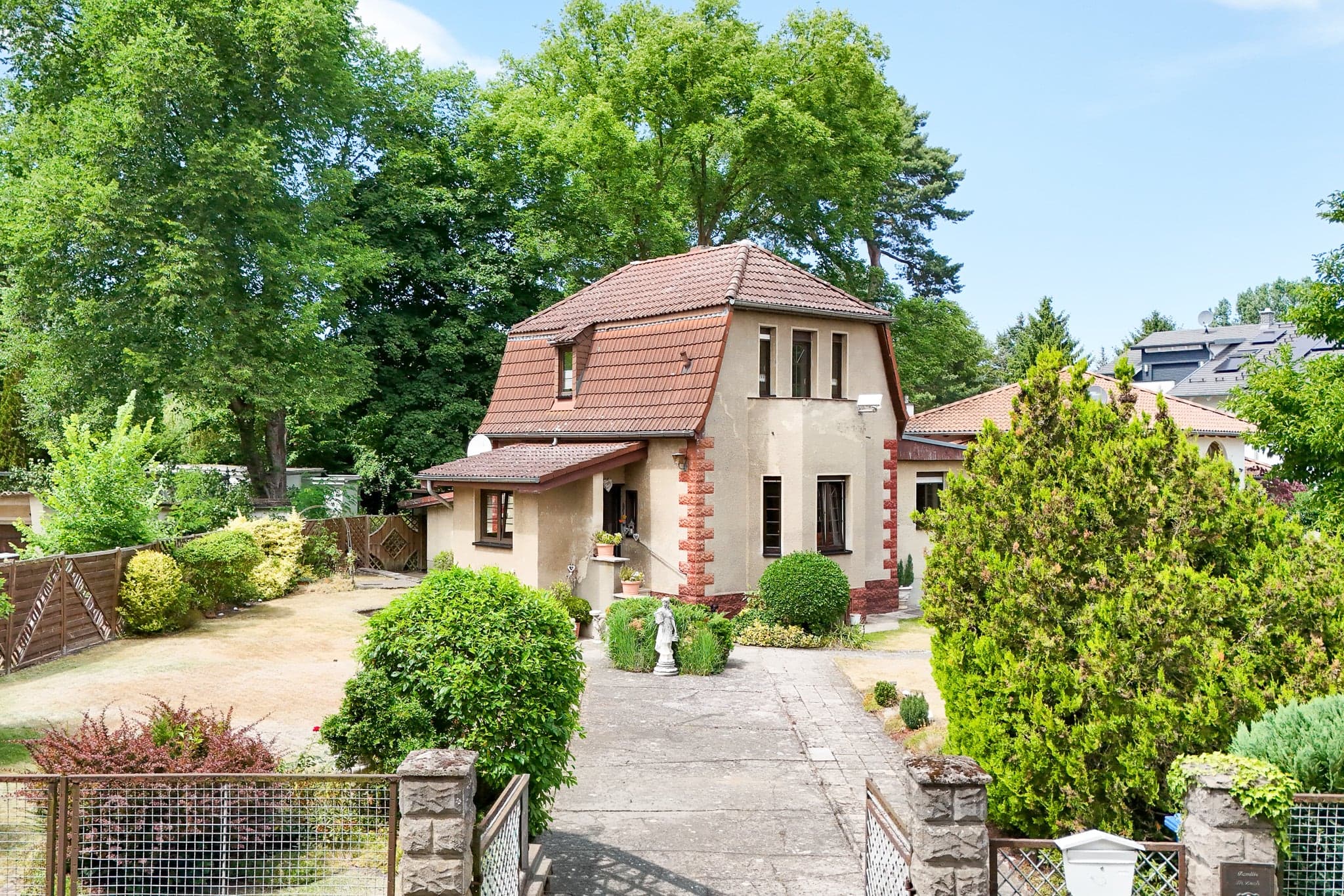 Einfamilienhaus im Grünen in Mahlow